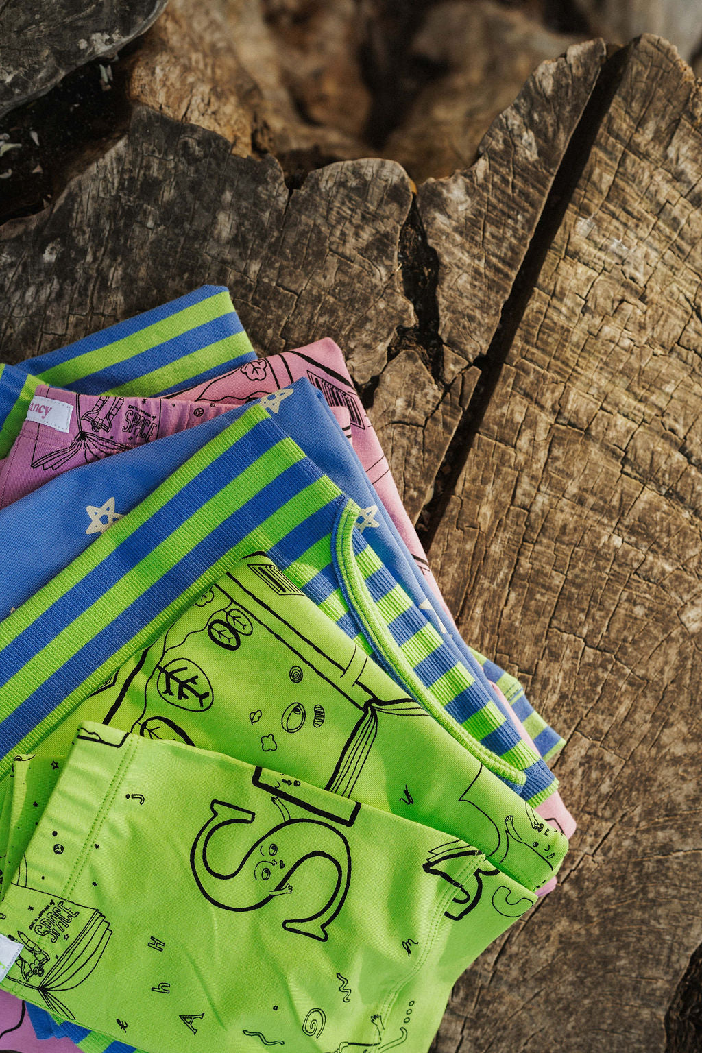 Lil Mystery Bundle - 4 pieces (inc organic fleece sweater)